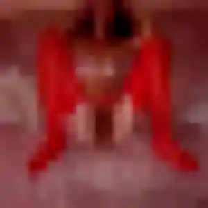 Theresa, 35 ans, en ligne à Najac pour une rencontre coquine
