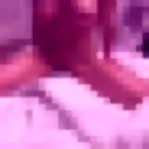 Photo de Ophelie à Nazelles-Négron (30 ans) - plan cul anonyme
