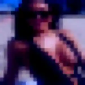 Gaelle, 34 ans, connectée à Neschers pour un plan cul