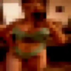 Contacte Vicky, 38 ans à Nieuil-l'Espoir en privé