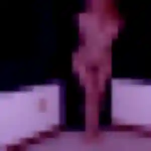 Contacte Nadia, 27 ans à Nivelle en t'inscrivant