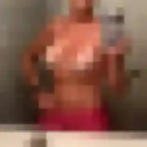 Maeva, fille de 28 ans cherche plan cul à Nointel