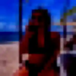 Rejoins Therese, 25 ans à Nouilly gratuitement