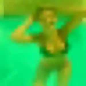 Belle Ursula, 26 ans à Noyarey - la contacter