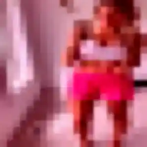 Rejoins Elsa, 22 ans à Noyers-sur-Cher en t'inscrivant