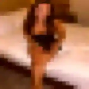 Photo exclusive de Manon, 29 ans à Nueil-les-Aubiers - rencontre coquine