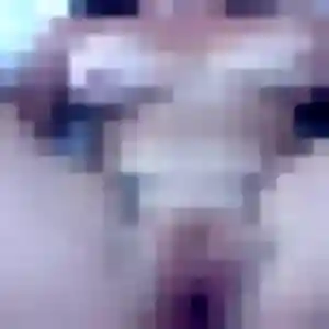 Daphne, 37 ans, en ligne à Oissel pour une rencontre coquine