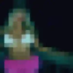 Photo exclusive de Victoire, 25 ans à Oudezeele - plan discret