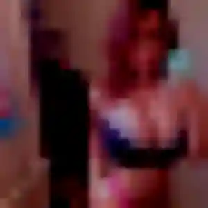 Ivana, 22 ans, connectée à Paillet pour un plan cul