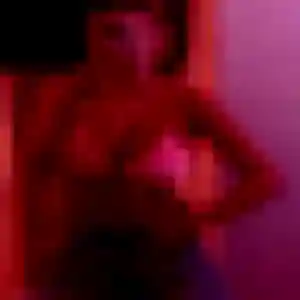 Anouk, femme de 29 ans propose plan cul à Paris