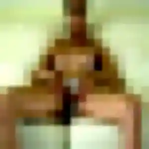 Photo de Fleur à Paron (34 ans) - plan cul anonyme