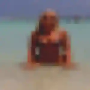 Découvre Ketty, 22 ans à Perdreauville en privé