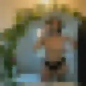 Rejoins Melodie, 31 ans à Péroy-les-Gombries en privé