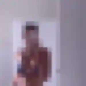 Louna (26 ans) à Petit-Caux cherche un plan cul ce soir