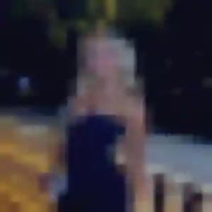 Hermine, 22 ans, connectée à Pierry pour une rencontre coquine
