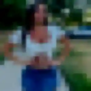 Eliane, 32 ans, connectée à Piolenc pour un plan cul