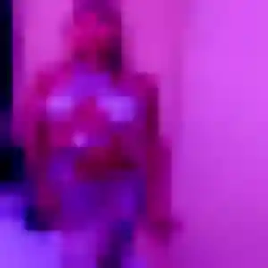 Ilona, 24 ans, connectée à Plan-d'Orgon pour un plan cul
