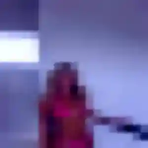 Photo privée de Salima, 30 ans à Pléguien - plan discret