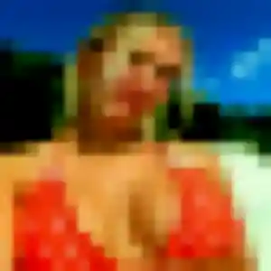 Photo de Inaya à Ploudiry (32 ans) - plan cul discret