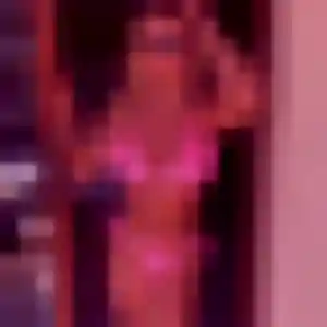 Belle Nelly, 45 ans à Plouégat-Guérand - la contacter