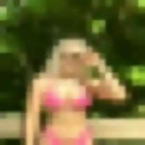 Lucie, femme de 38 ans propose plan cul à Plouray