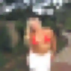 Yvonne, 32 ans, disponible à Plouvien pour une rencontre coquine