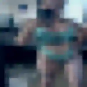 Contacte Isabella, 33 ans à Poitiers en privé