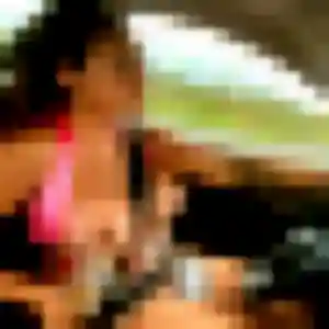 Ines, 22 ans, en ligne à Pommeret pour une rencontre coquine