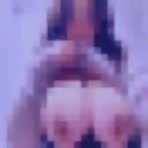 Leonore, femme de 45 ans propose plan cul à Pompaire