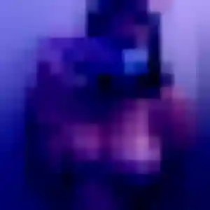 Karima, 25 ans, disponible à Pont-du-Château pour un plan cul