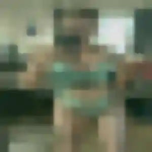 Photo perso de Henriette, 24 ans à Pont-l'Évêque - rencontre coquine