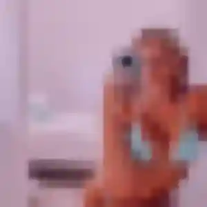 Sexy Dina, 32 ans à Port-Sainte-Marie - découvrir son profil