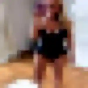 Valerie, 33 ans, disponible à Porte des Pierres Dorées pour un plan cul