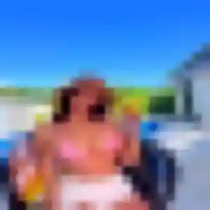 Photo sexy de Laura, 31 ans à Pouilly - plan discret