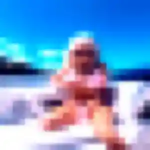 Alice, 23 ans, en ligne à Poullan-sur-Mer pour une rencontre coquine