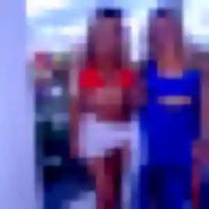 Charmante Flore, 22 ans à Prayssac - la contacter