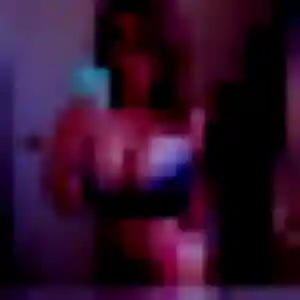 Charmante Celeste, 28 ans à Puichéric - la contacter