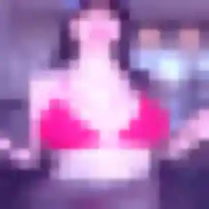Anne-Charlotte, 34 ans, connectée à Puiseaux pour un plan cul