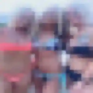 Eva, 24 ans, dispo pour plan cul à Puyoô