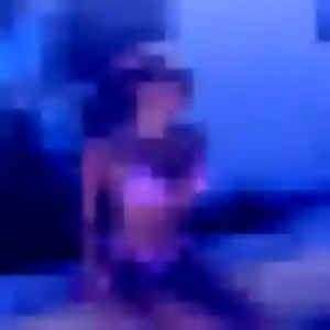 Amel, 39 ans, en ligne à Québriac pour une rencontre coquine