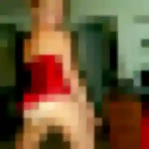Sixtine (30 ans) à Quibou attend une rencontre ce soir