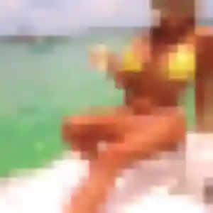 Kenza de Quincieux, 41 ans - plan cul discret