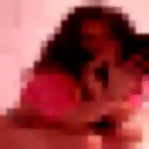 Rejoins Ambre, 25 ans à Rayol-Canadel-sur-Mer gratuitement