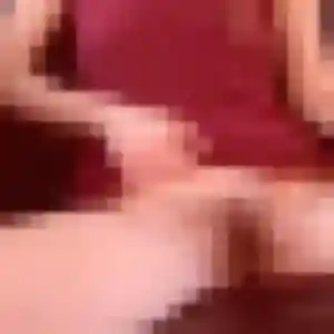 Deborah, 24 ans, connectée à Razès pour une rencontre coquine