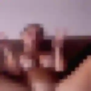 Daphne de Regnéville-sur-Mer, 23 ans - plan cul discret