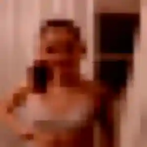 Photo privée de Odile, 36 ans à Remilly-Aillicourt - rencontre sans lendemain