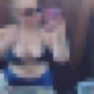 Sandrine, 23 ans, connectée à Renty pour un plan cul