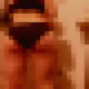 Anne-Charlotte, femme de 36 ans propose plan cul à Reyssouze