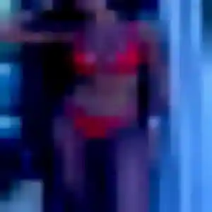 Lisa, 25 ans, en ligne à Rieucros pour une rencontre coquine