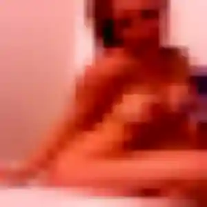 Charmante Angelique, 22 ans à Rocquigny - voir sa photo